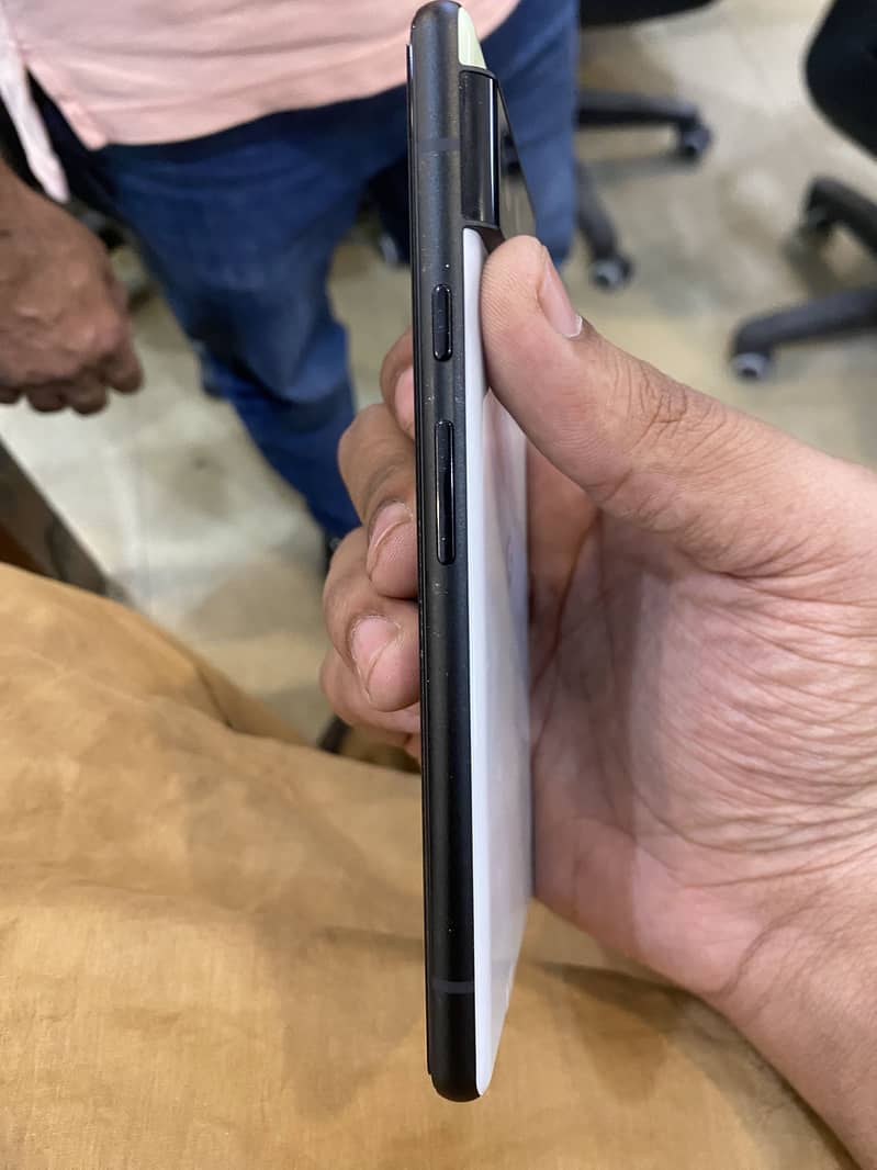 Google Pixel 6 5
