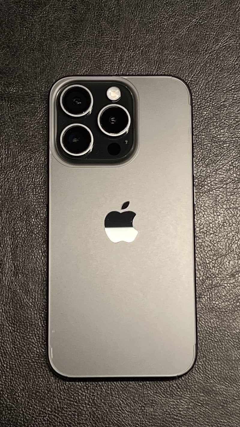 iPhone 15 Pro 0
