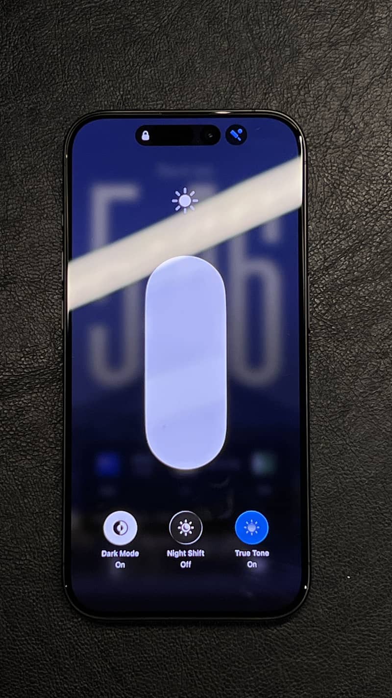 iPhone 15 Pro 4