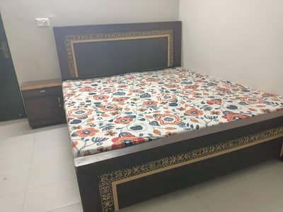 king size bed used ha but condition new jasi ha