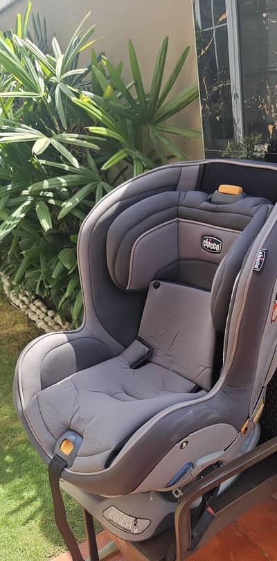 car seat chicco