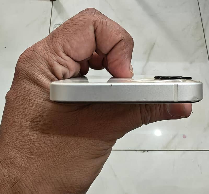 Apple iPhone 12 mini 3