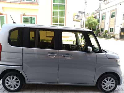 Honda N Box 2022/2025