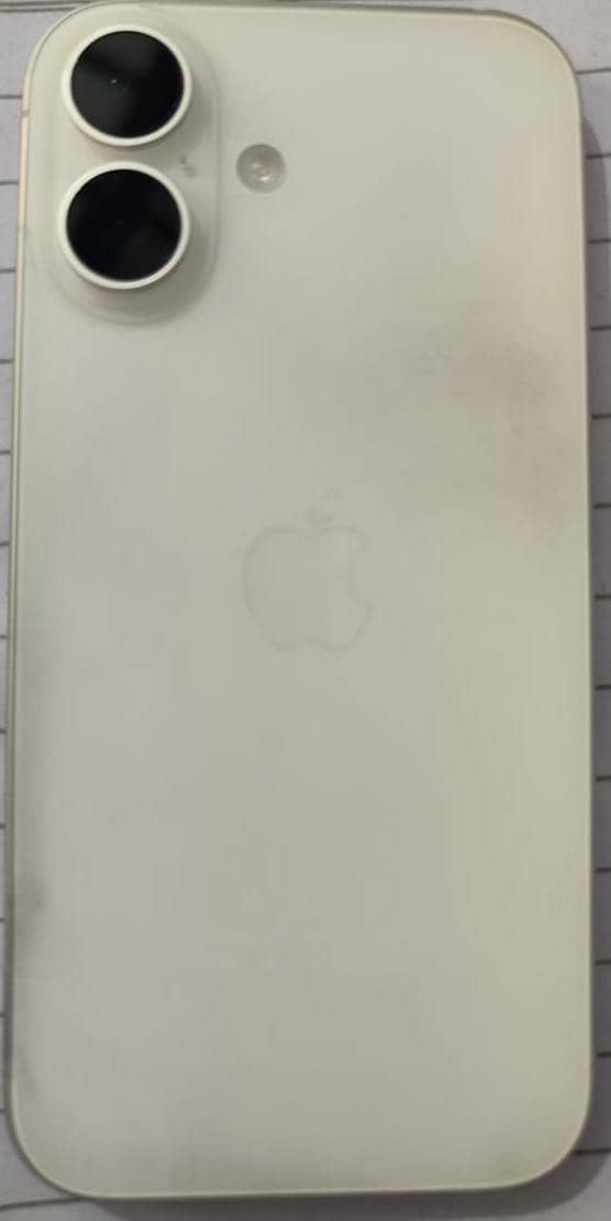 Apple iPhone 16 0