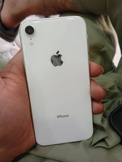 Apple iPhone XR
