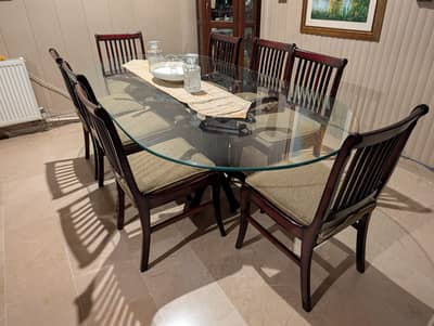Dinning Table 8 Seater Glass top