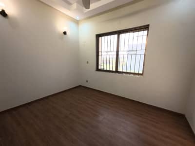 solar installed 5 Marla house for sale