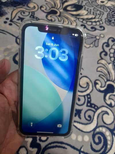 Apple iPhone 11 non pta 128 GB 71 battery health 9/10 condition