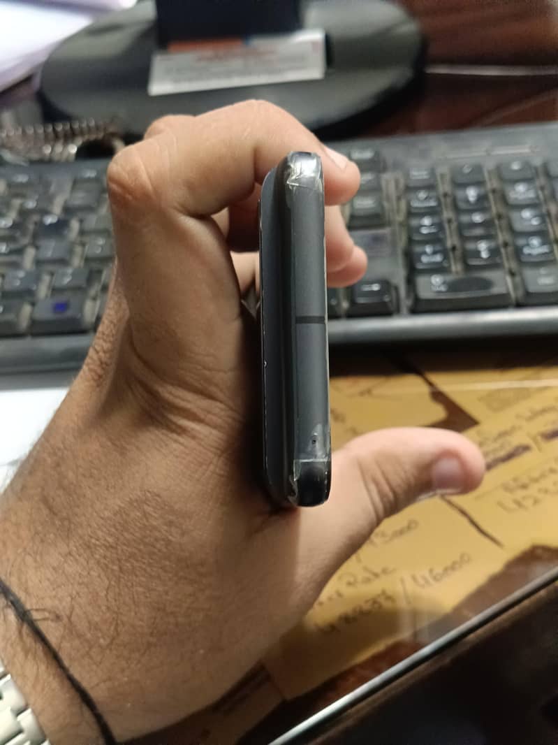 Google Pixel 8 3