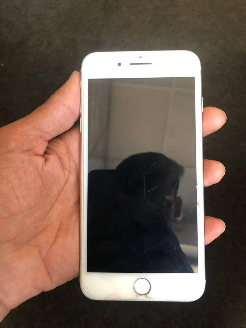 Apple iPhone 8 Plus 1