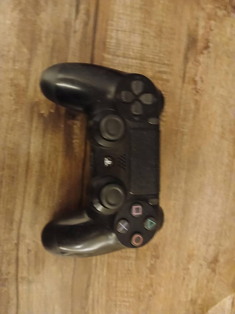 ps4 slim 4