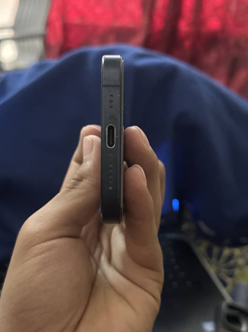 Apple iPhone 15 Pro 5