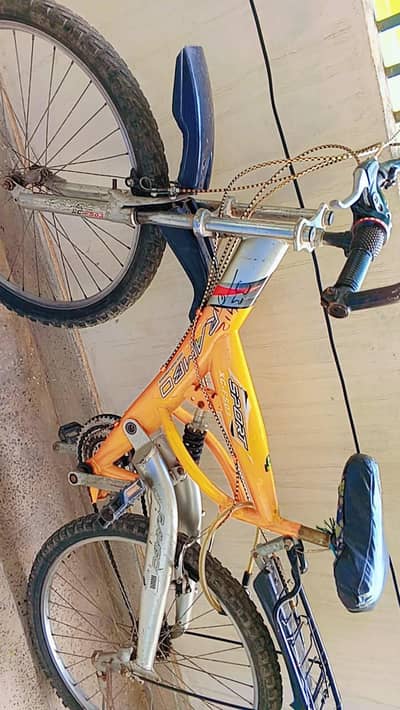 Sports Bicycle with Full Suspension & Multi-Speed – Slightly Used