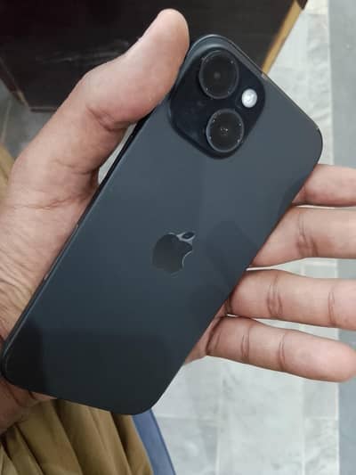Apple iPhone 15