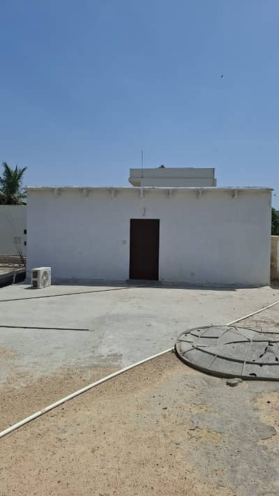 600 yards Ground + 1 Available for silent commercial Independent for Rent