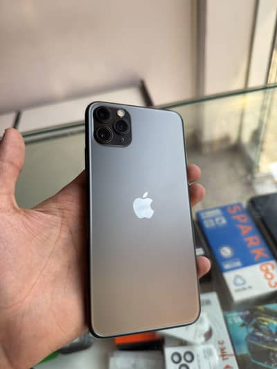 Apple iPhone 11 Pro Max Factory Unlock in low price
