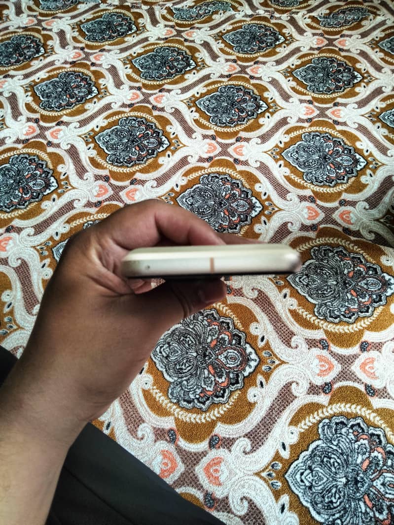 Google Pixel 8 1