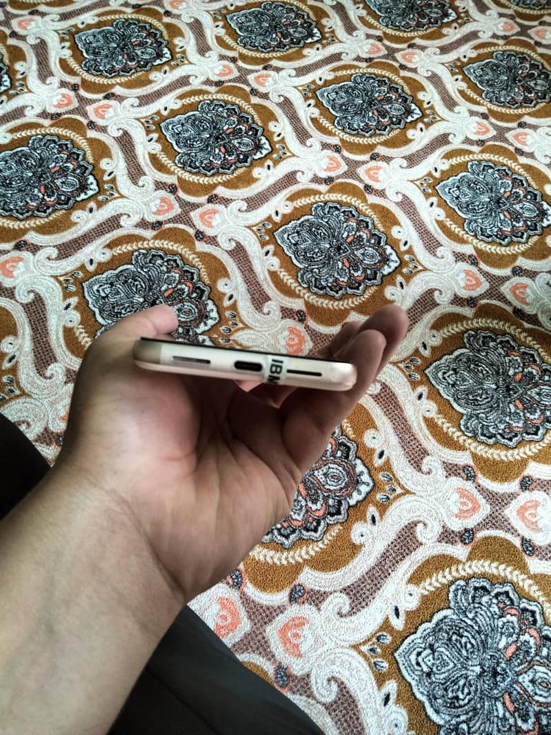 Google Pixel 8 2