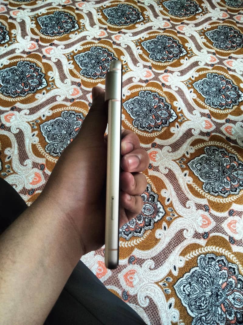 Google Pixel 8 3