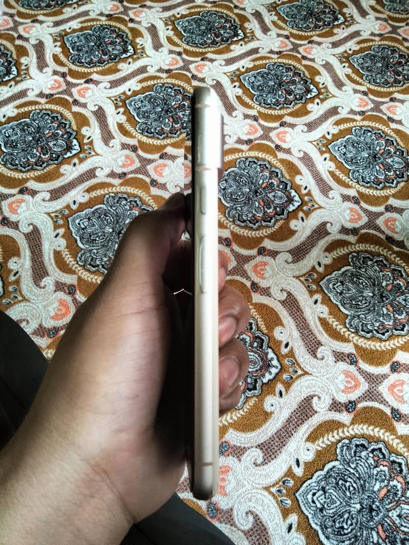 Google Pixel 8 5