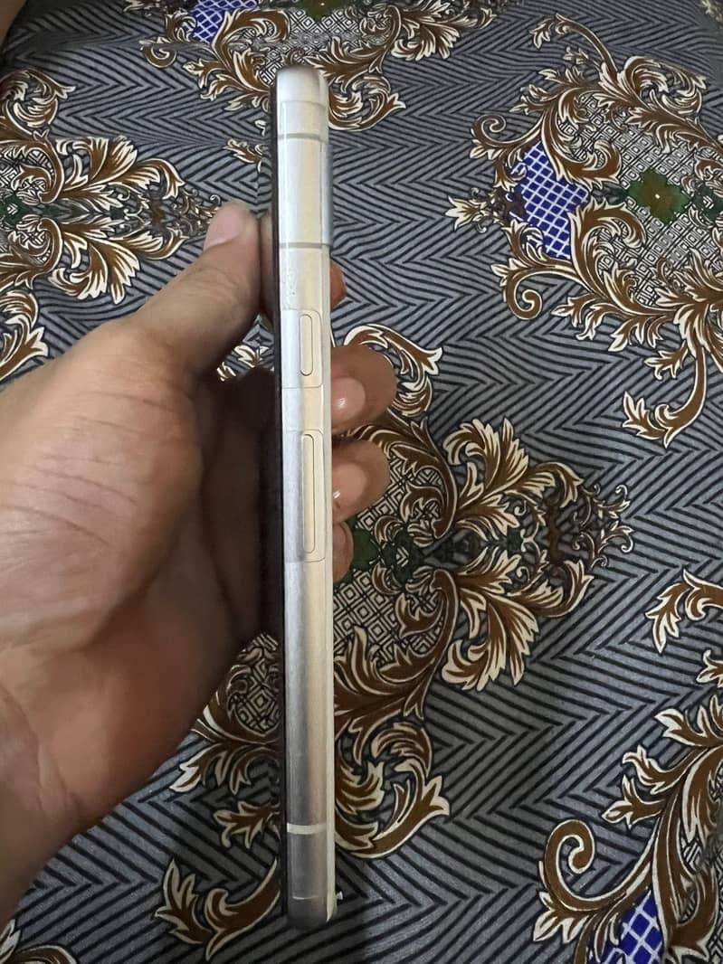 Google Pixel 7a 1