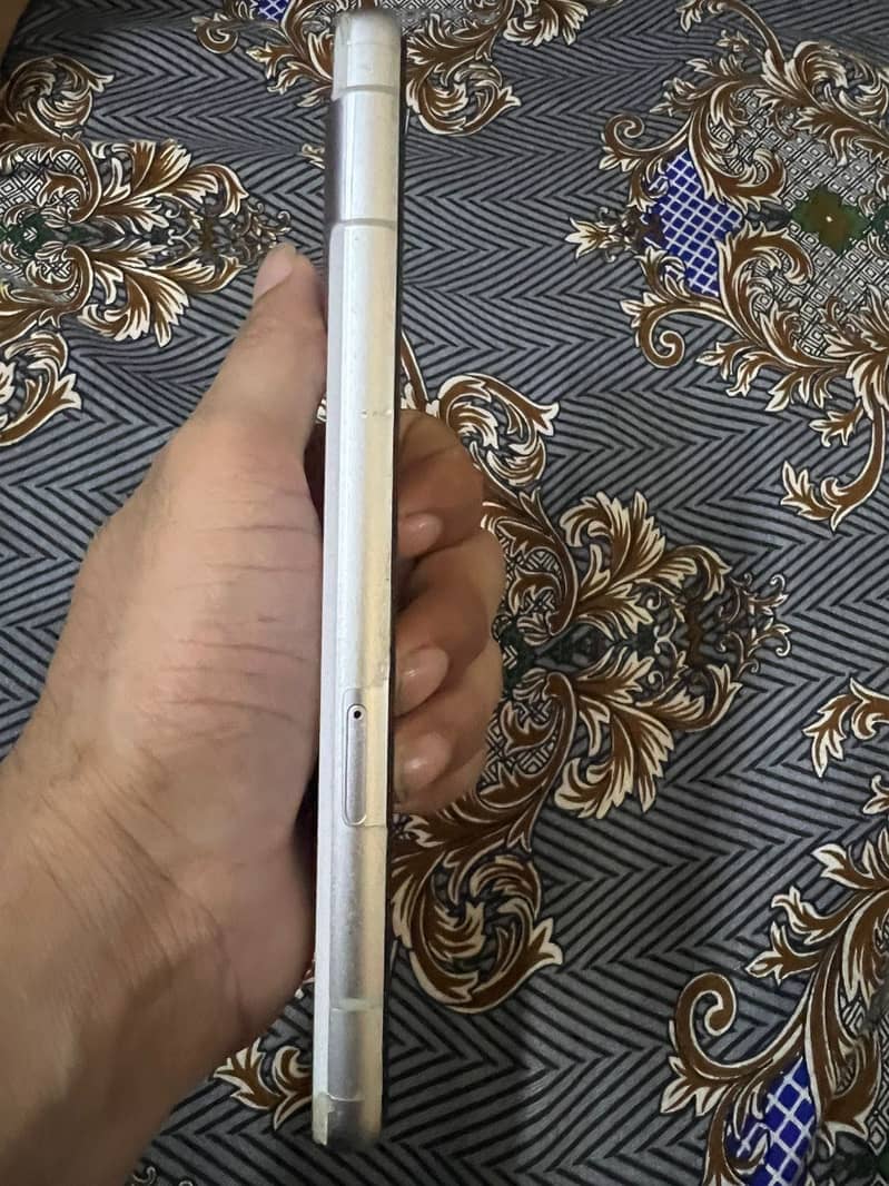Google Pixel 7a 5