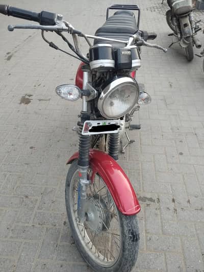Suzuki GS 150 Model 2015. Full Geniune