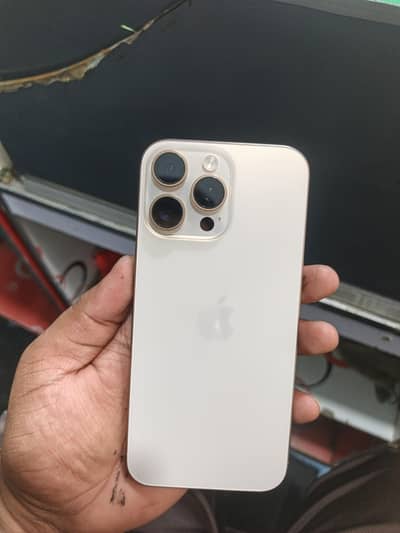Apple iPhone 16 Pro Max