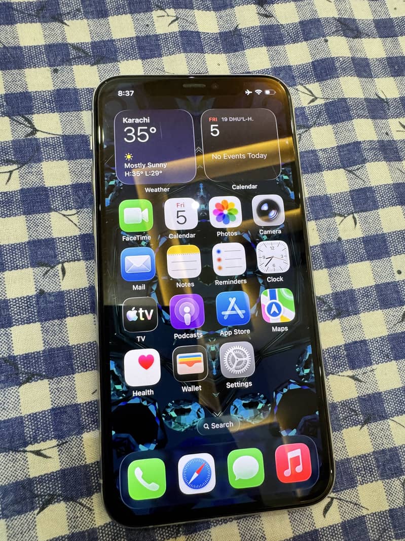 Apple iPhone 11 Pro 9