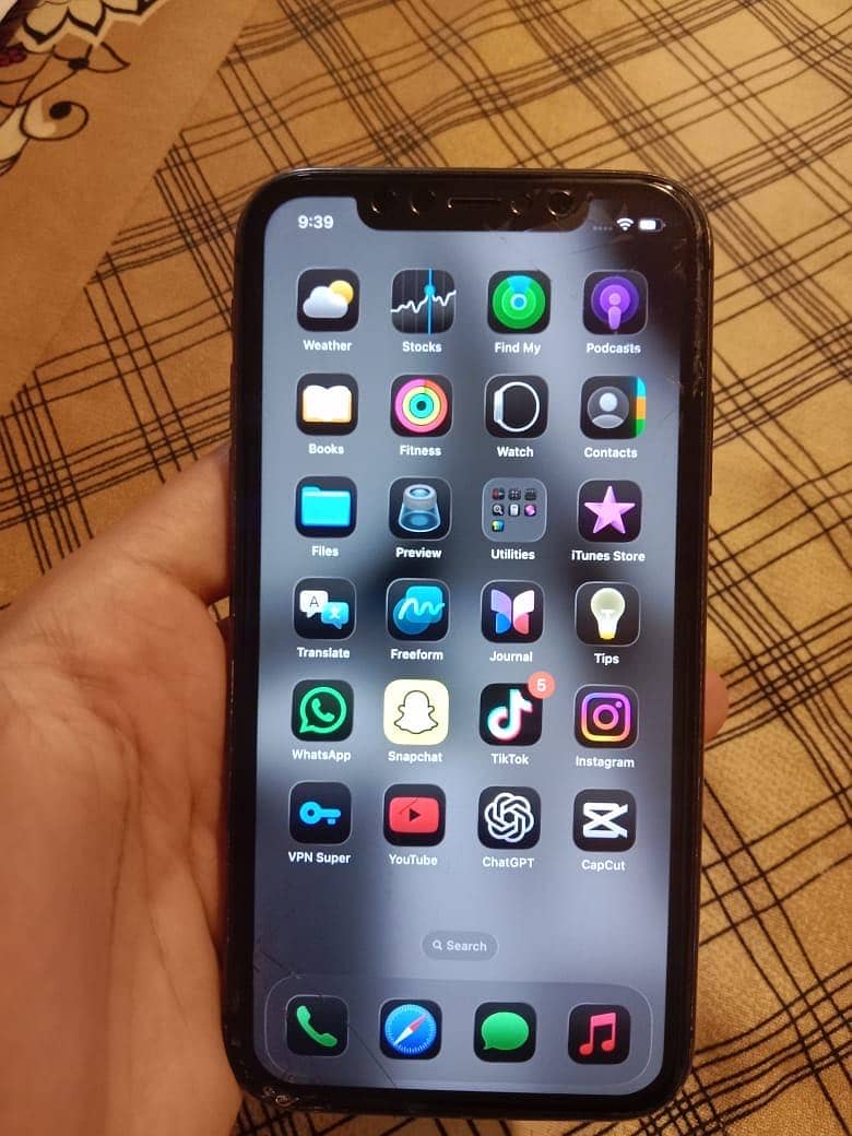 iPhone 11 0