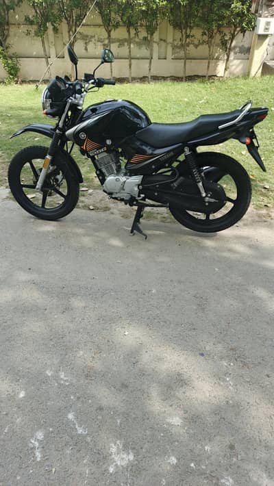 Yamaha. YBR. G. 2025