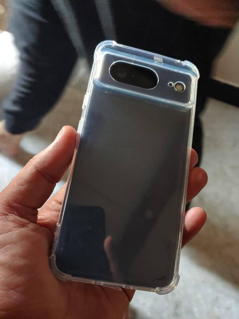 Google Pixel 8 4