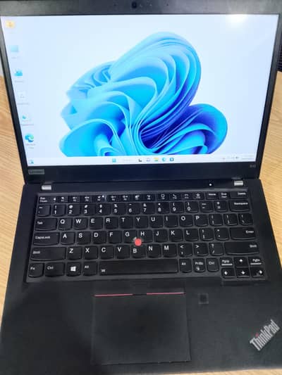Lenovo Thinkpad i7 10gen  32gbram. 256ssd