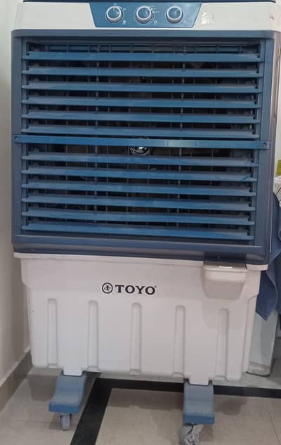 Toyo full size air cooler, excellent condition