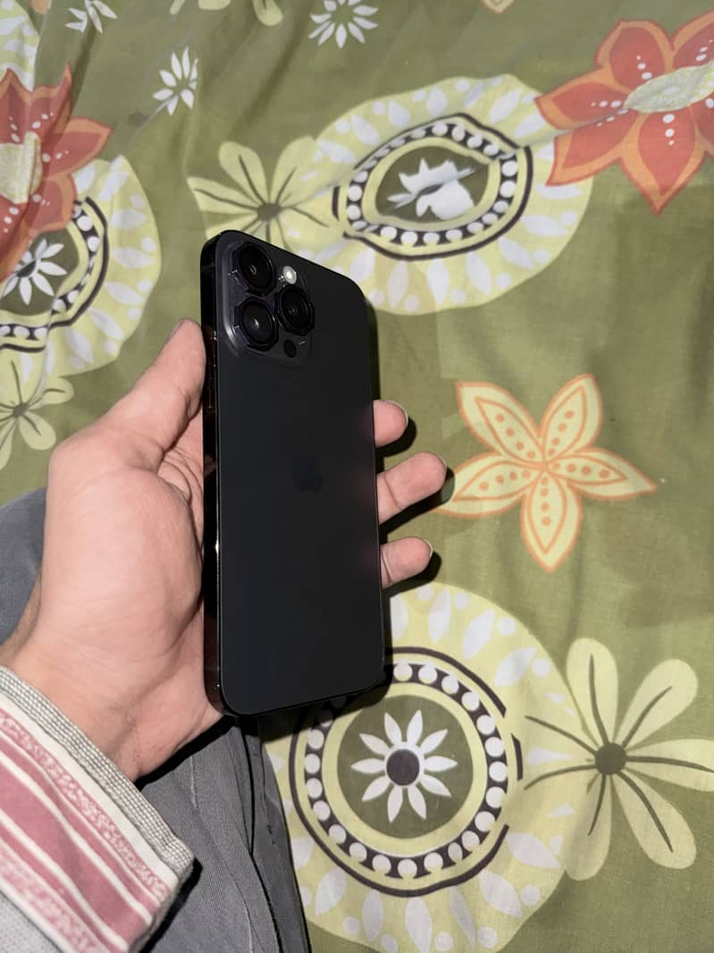iPhone 14 Pro Max 3