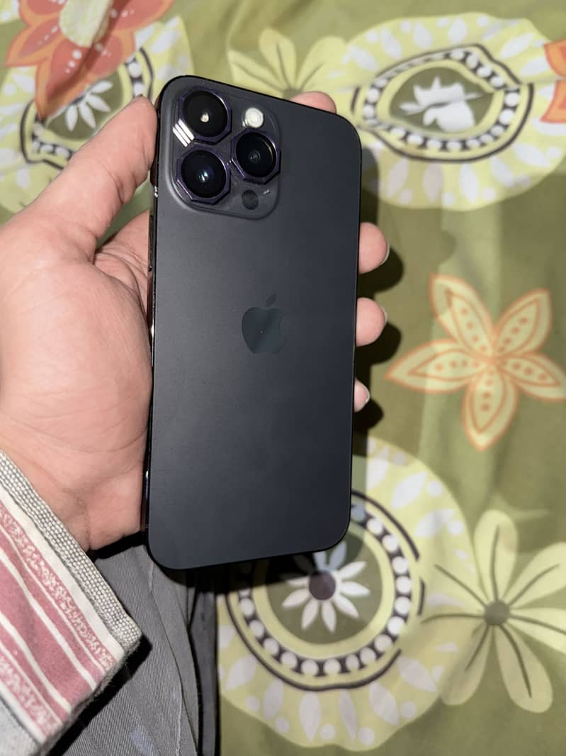 iPhone 14 Pro Max 5