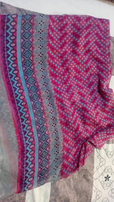 dupattas