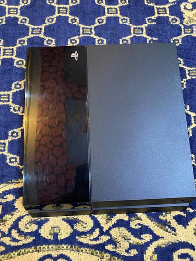 ps4 jailbreak 1tb with 2 controllers and games installed
