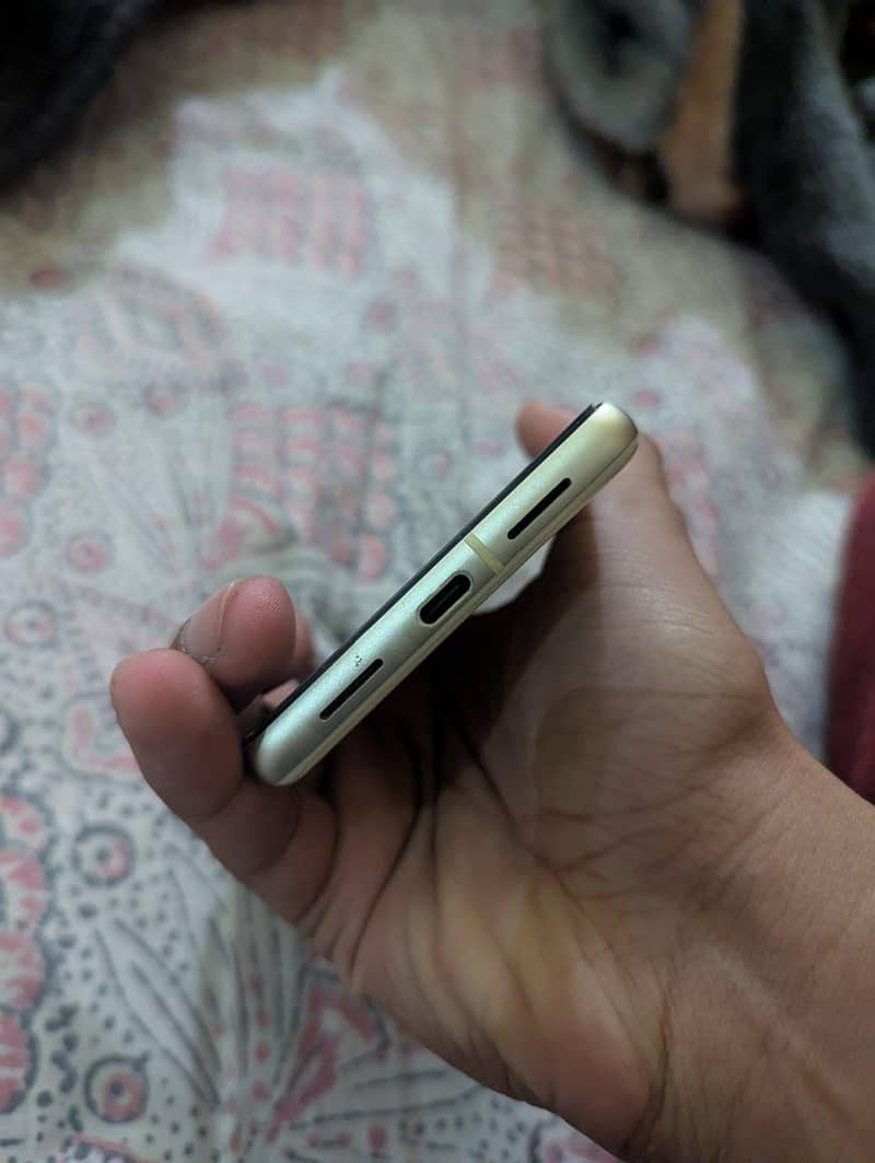 Google Pixel 7 2