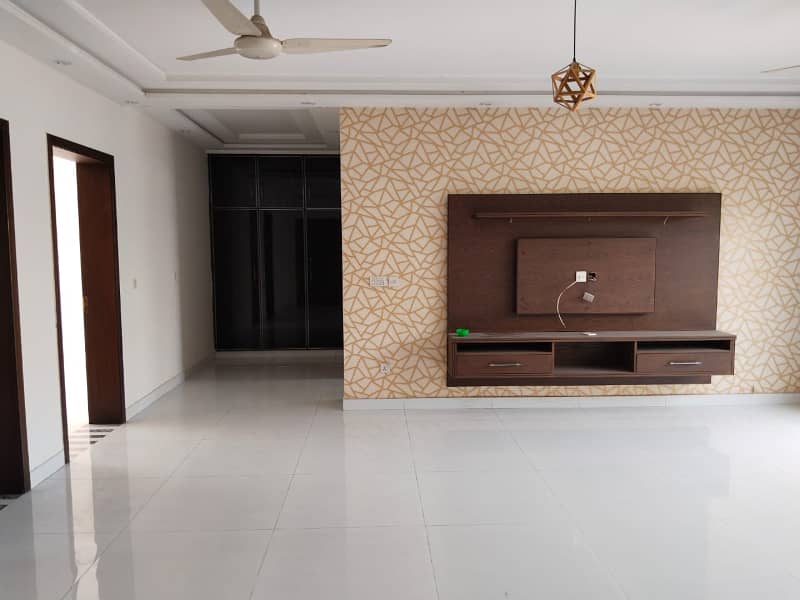 Upper Portion 0