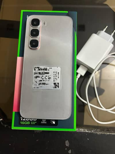 Infinix hot 60 pro 8+8 128 only few days used urgent sell 03094476176