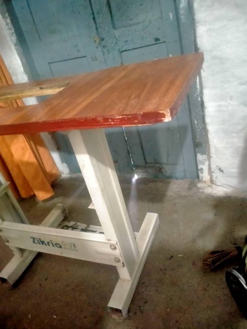sewing machine table 1