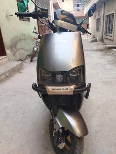 eveon pronto plus electric scooty
