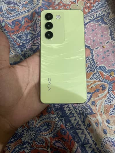 Vivo Y100