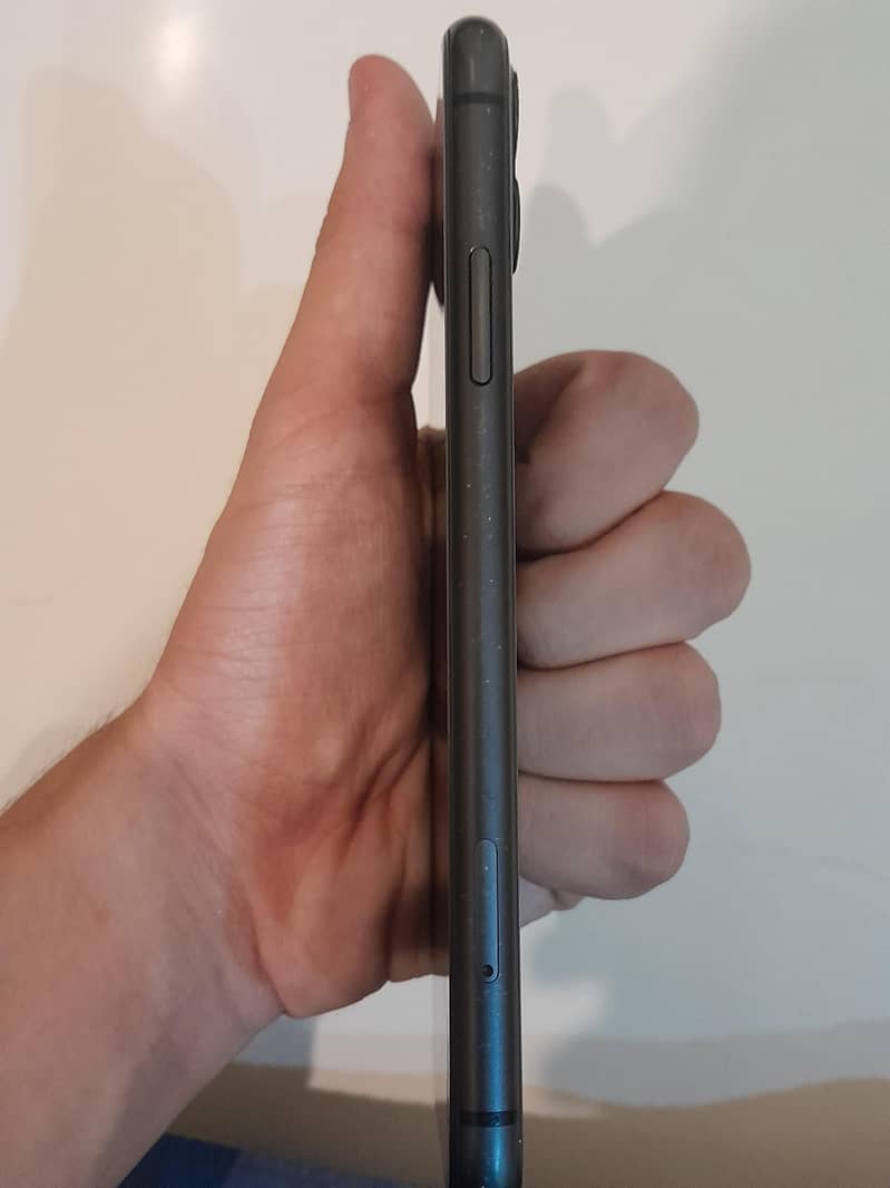 Apple iPhone 11 2