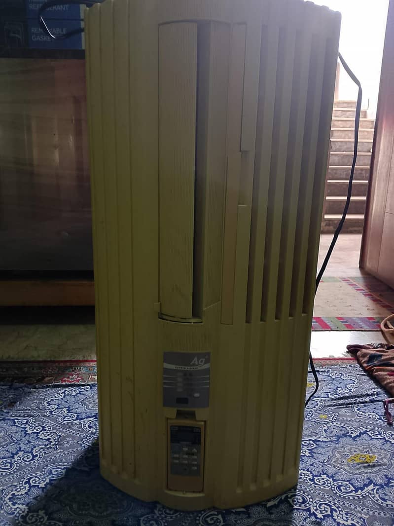 window ac 1