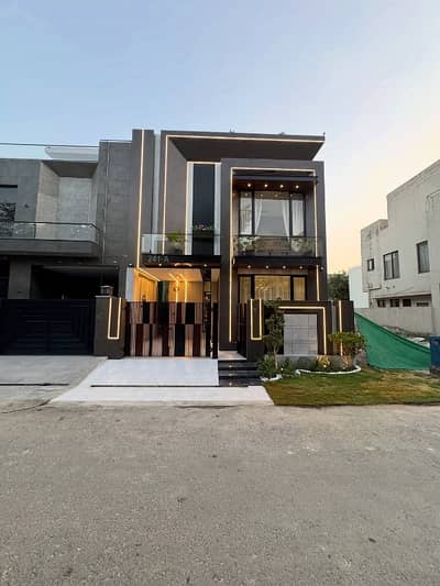100% Original AD 5 Marla Modern Design House For RENT
