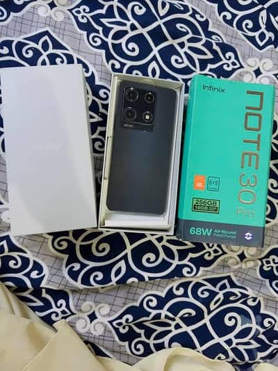 Infinix Note 30 Pro
