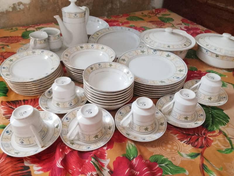Dinner set 1