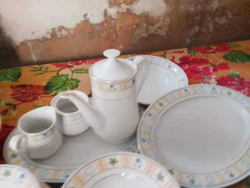 Dinner set 2